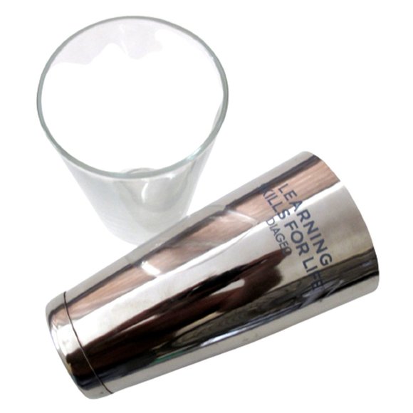 Mixology Set of Utensils  for Cocktails | Shaker, glasss and two strainers - Picture 3 of 5